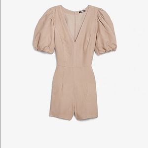 EXPRESS Linen-Blend Puff Sleeve Romper XS